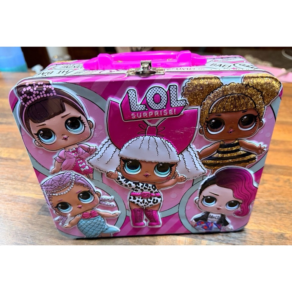 LOL Surprise lunch tin box with 48 piece puzzle inside.